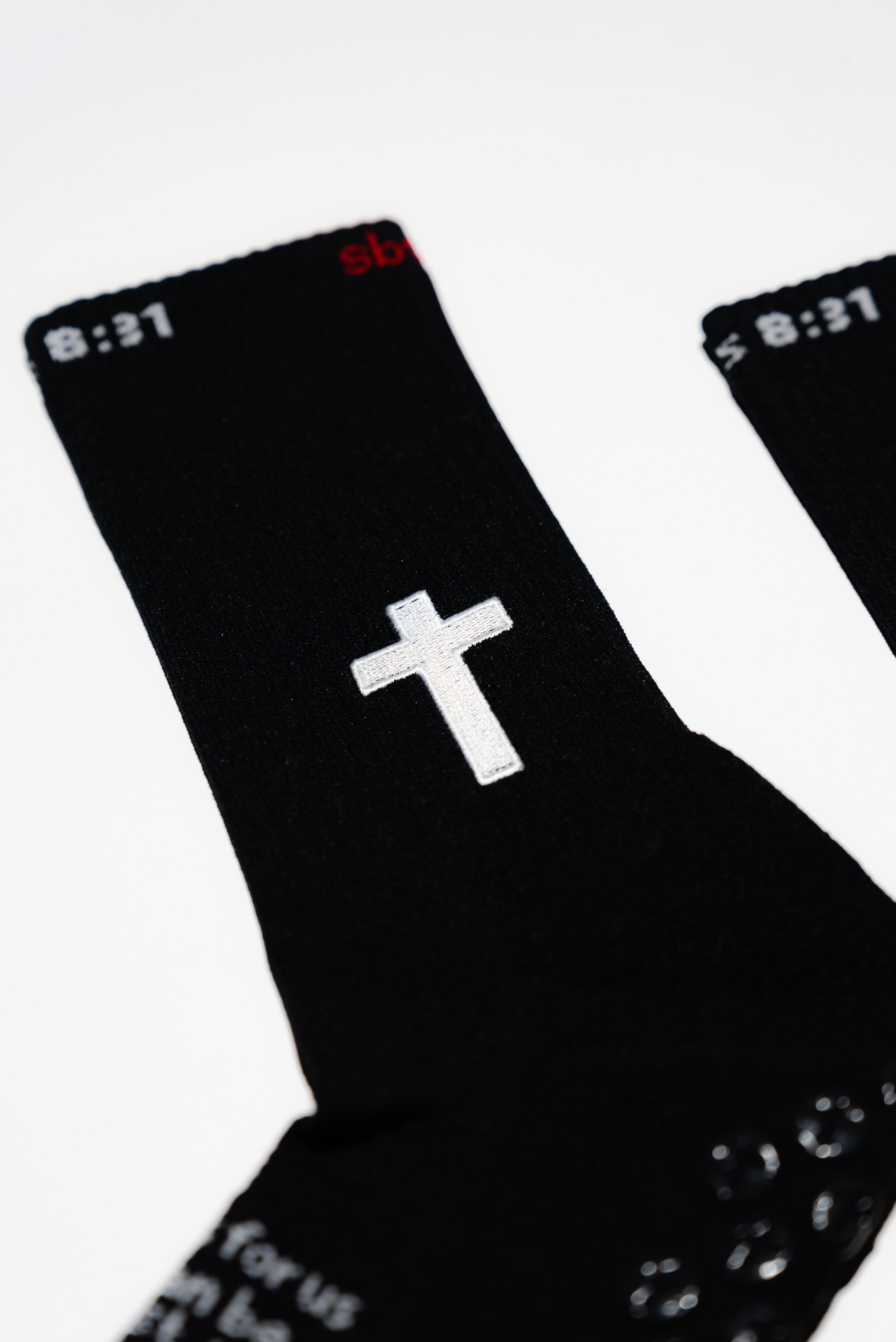 Romans 08:31 Black Athletic Grip Socks